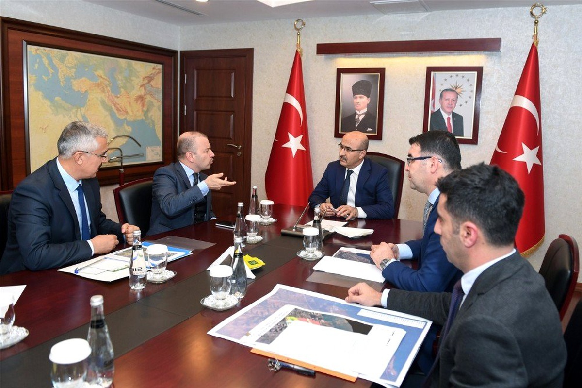 Vali Demirtaş: "Adana\'da önemli projelere imza atıyoruz"