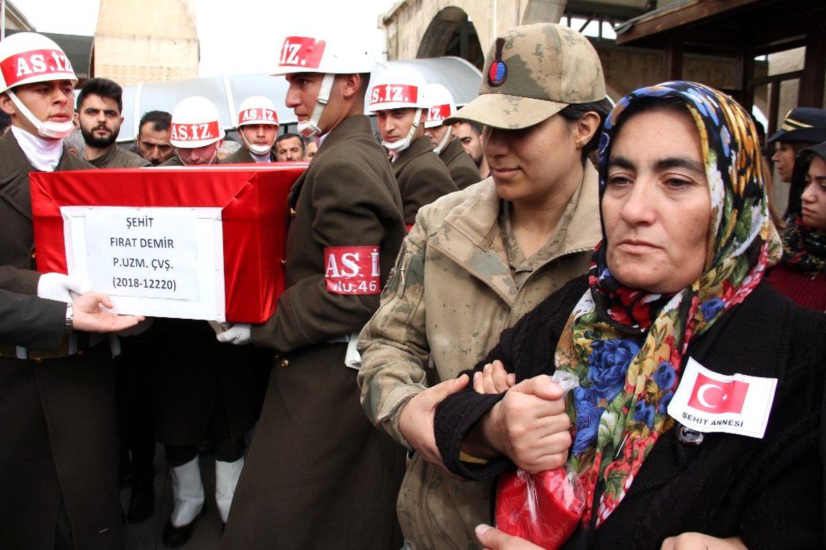 Van şehidi memleketi Adıyaman\'da son yolculuğuna uğurlandı