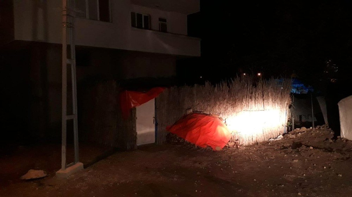 15 yaşındaki kayıp kızı özel ekip buldu