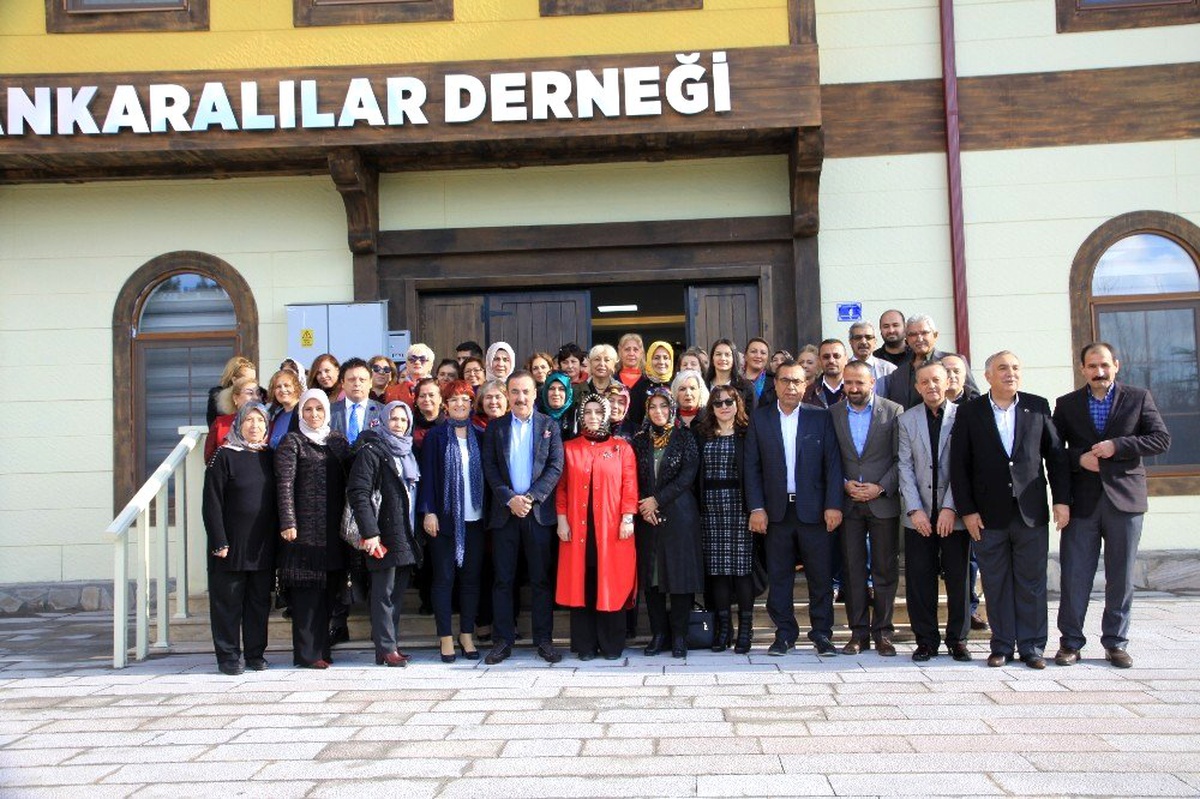 AHİD\'in Kadın Kolları Genel Kurulu yapıldı