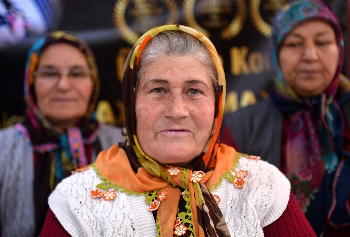 Arslanköy\'ün tiyatrocu kadınları "Yün Bebek" filminin ikincisi için harekete geçti