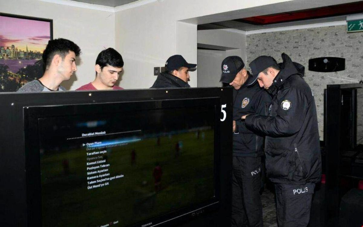 Balıkesir\'de polis 18 aranan şahsı yakaladı