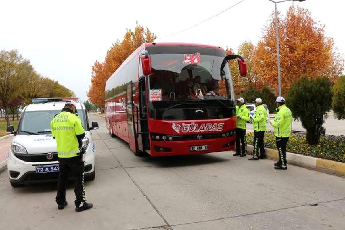 Batman\'da yolcu otobüslerine trafik denetimi