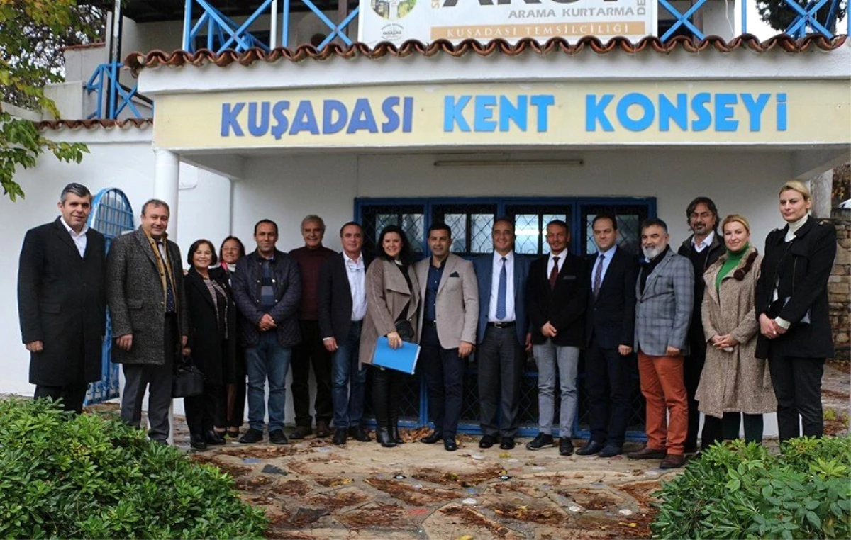 CHP Aydın Milletvekili Bülent Tezcan\'dan Kuşadası\'nda kurum ziyaretleri