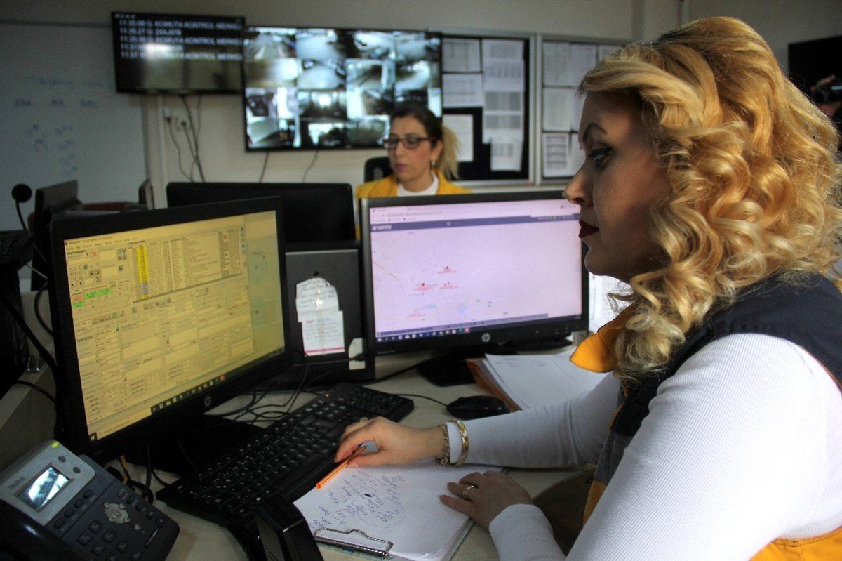 Erzincan\'da pes dedirten 112 çağrıları: "Fazla sayıda ölü var, ambulans istiyoruz"