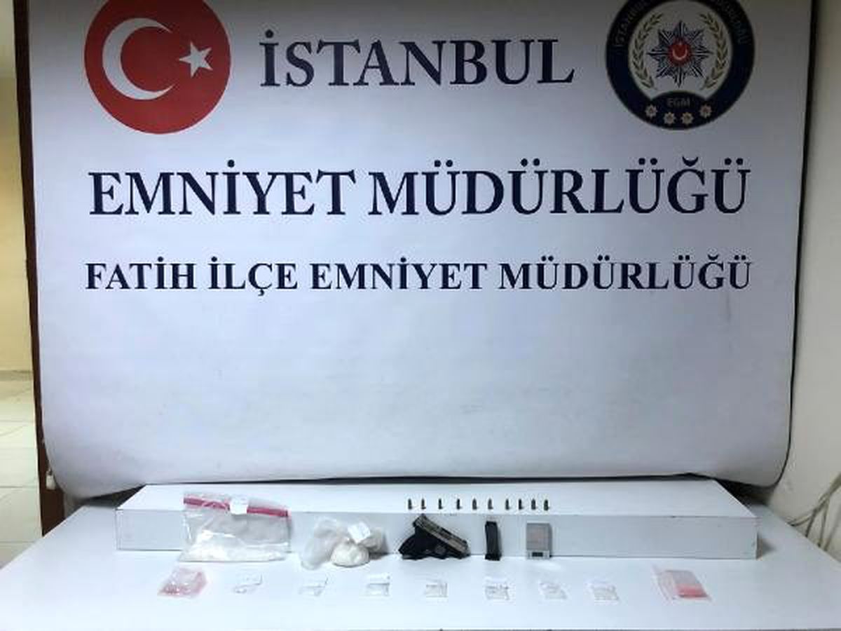 Fatih\'te uyuşturucu operasyonu kamerada