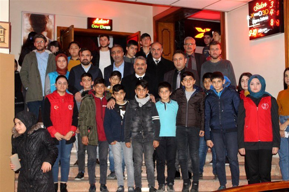 Halter sporunun efsanesi Süleymanoğlu\'nun hayatını izlediler
