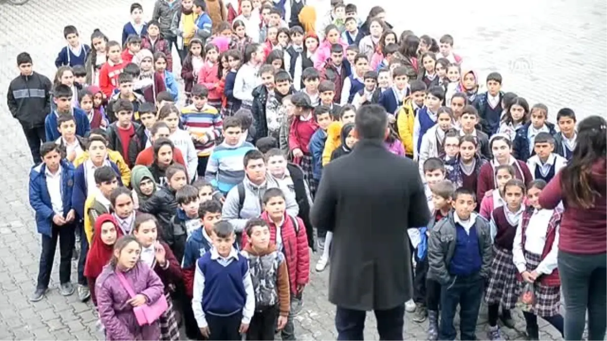 Iğdırlı köy çocukları ilk kez "beyaz perde" heyecanı yaşıyor - IĞDIR