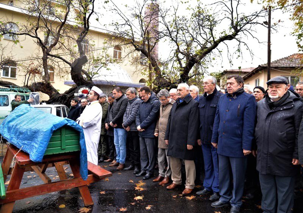 İl Genel Meclis üyesi Gündüz toprağa verildi