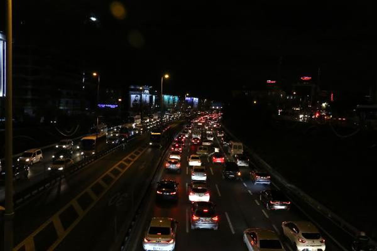 İstanbul\'da trafik yoğunluğu yüzde 74\'e ulaştı