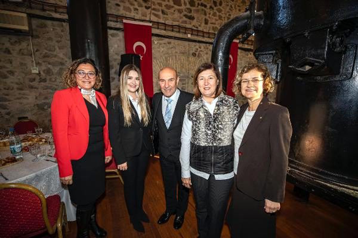 İzmir\'den Ankara\'ya cinsiyet eşitliği talebi