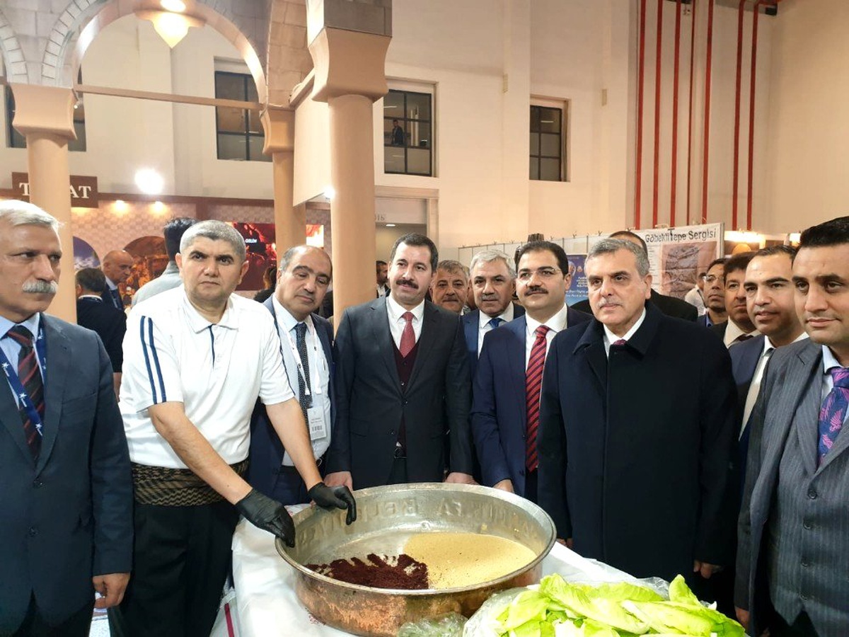 Karaköprü Belediyesi İzmir Fuarında yerini aldı