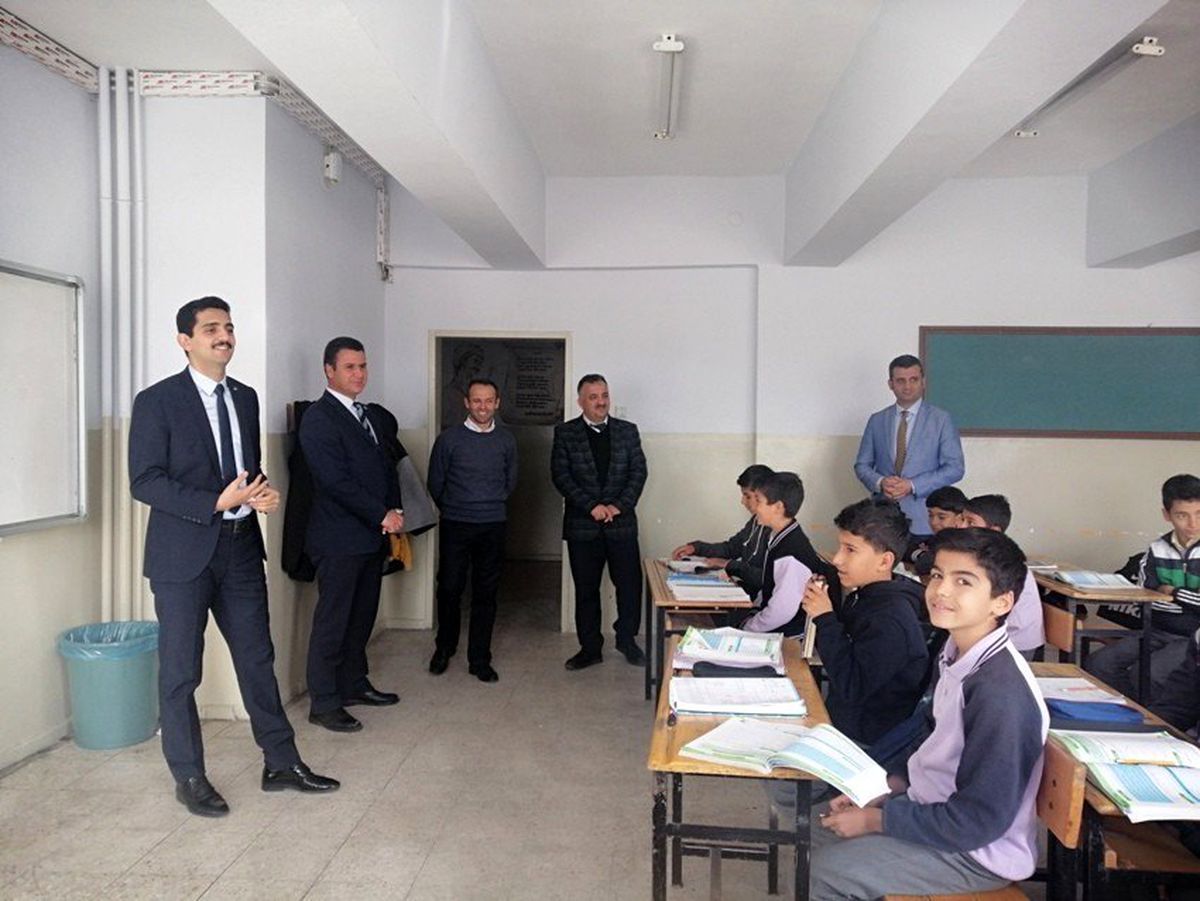 Kaymakam Teke okulları denetledi