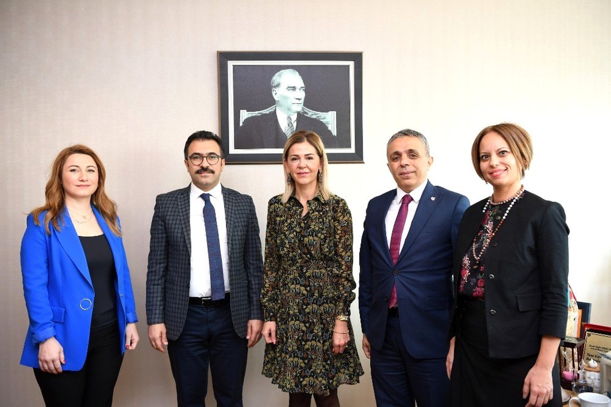 Konyaaltı Müzik Akademisi Projesi\'nde imzalar atıldı