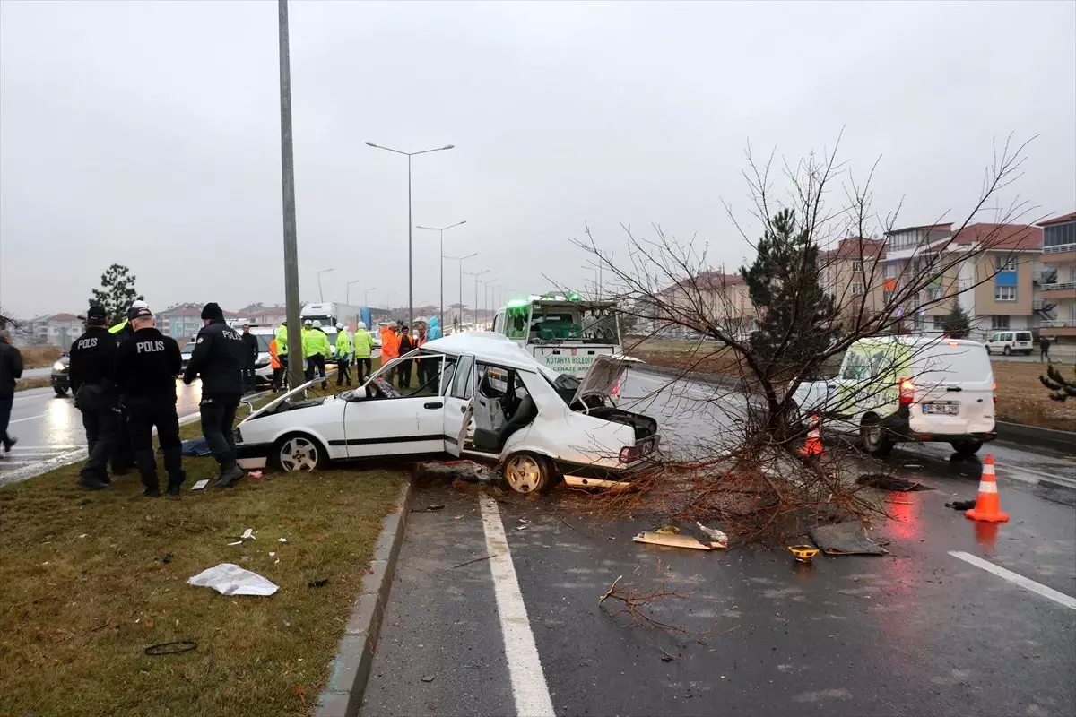 Kütahya\'da 3 kişinin öldüğü kazaya ilişkin gözaltına alınan sürücü tutuklandı