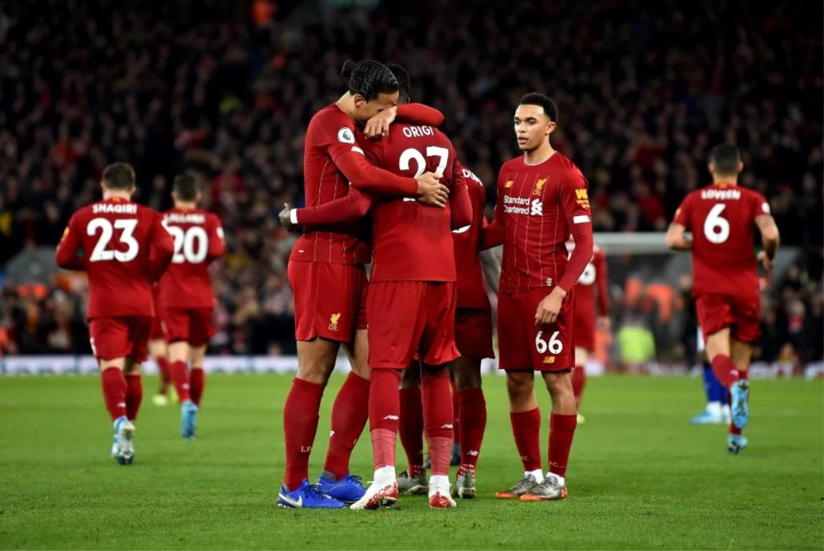 Liverpool, Merseyside derbisinde Everton\'ı 5-2 yendi