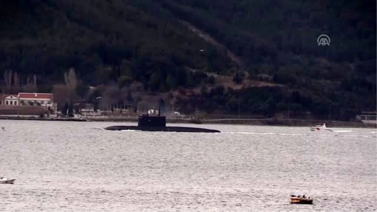 Rus denizaltısı Çanakkale Boğazı\'ndan geçti