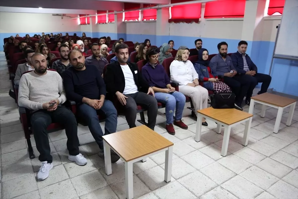 Silopi\'de "Kadına Yönelik Şiddetle Mücadele" semineri