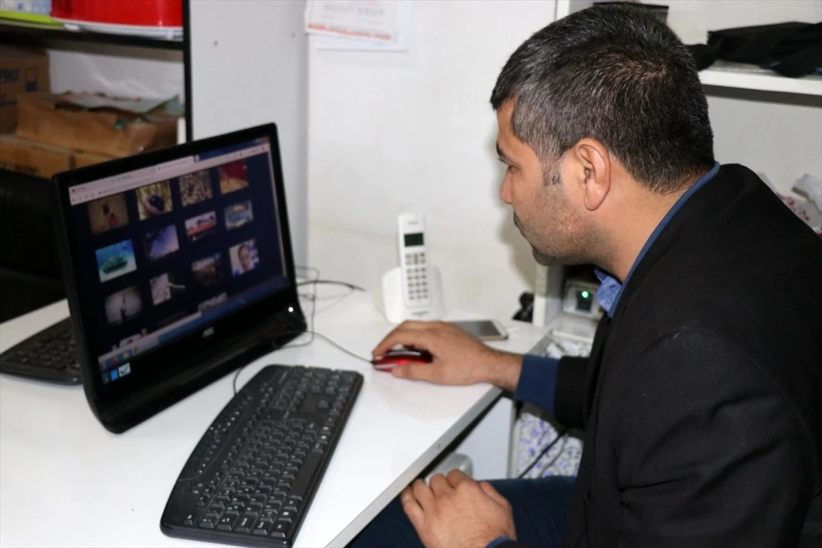 Suruç\'taki gazeteciler AA\'nın "Yılın Fotoğrafları" oylamasına katıldı