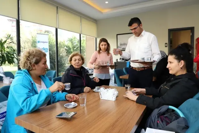 Türk Kahvesi Günü’nde kahve ikramı yapıldı Son Dakika