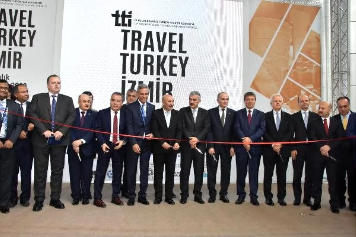 Uluslararası Travel Turkey İzmir Fuarı 13\'üncü kez açıldı