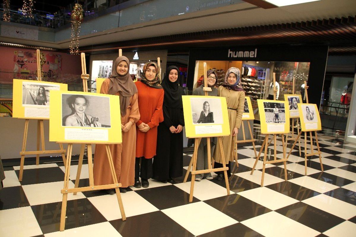 Üniversitelilerden 67 Burda AVM\'de farkındalık etkinliği
