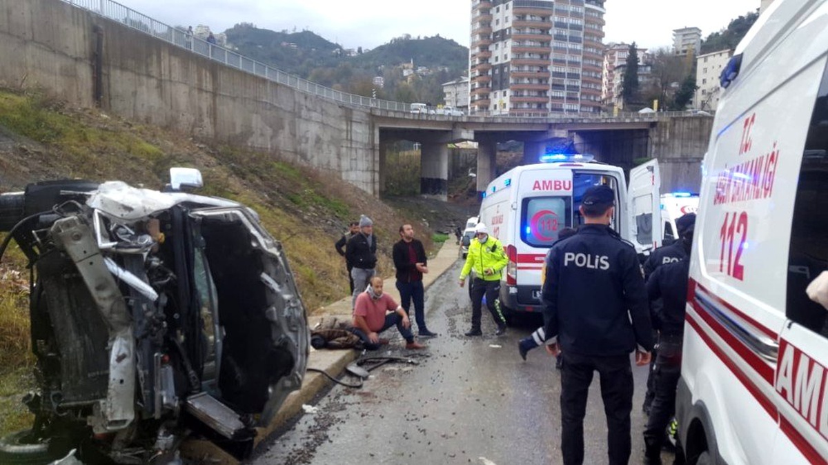 Yoldan çıkan otomobil takla attı: 3 yaralı