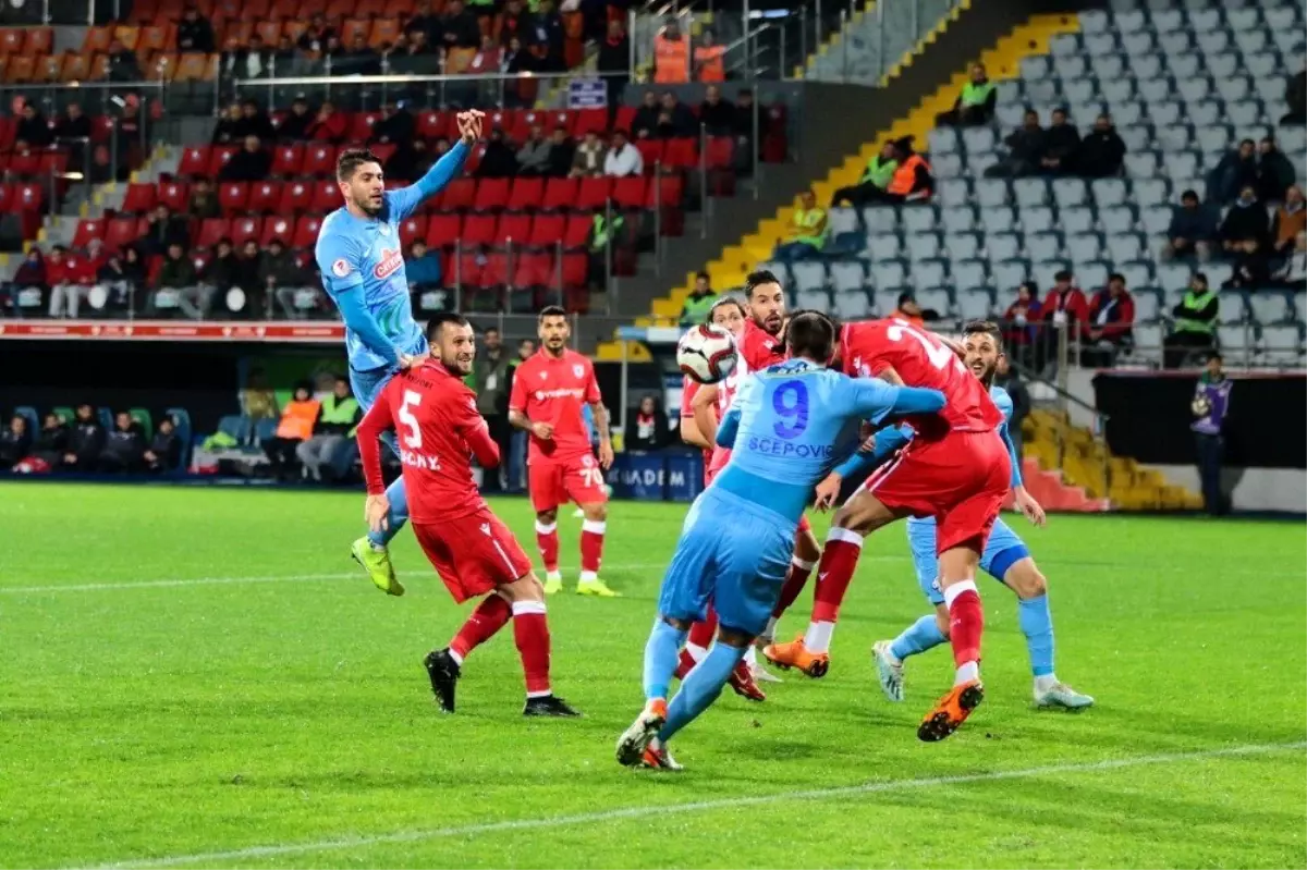 Ziraat Türkiye Kupası: Çaykur Rizespor: 3 - Yılport Samsunspor: 1 (İlk yarı)