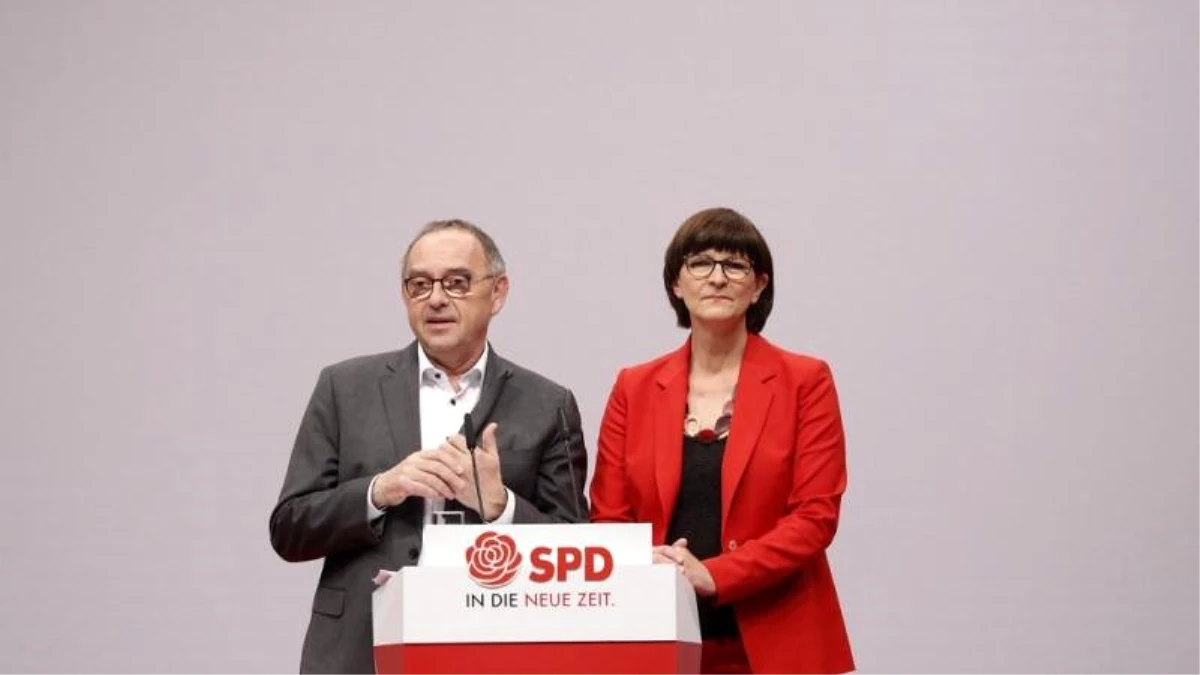 Almanya\'da SPD\'nin eş genel başkanları Norbert Walter-Borjans ve Saskia Esken oldu