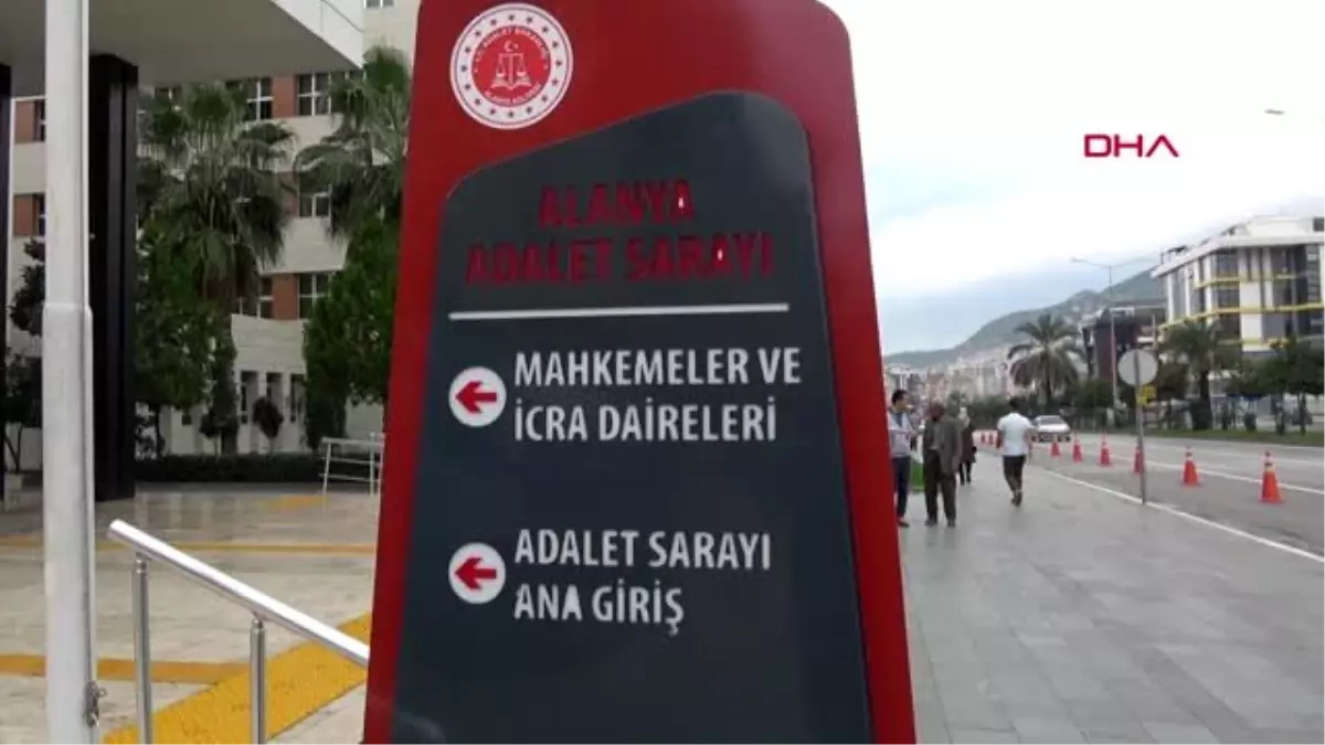 Antalya uyuşturucu satıcılarından gazetecilere çek alanya yakışıklı görsün