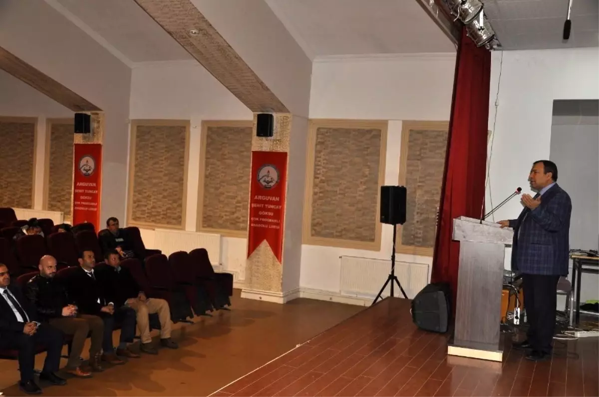 Arguvan\'da çalışanlara seminer