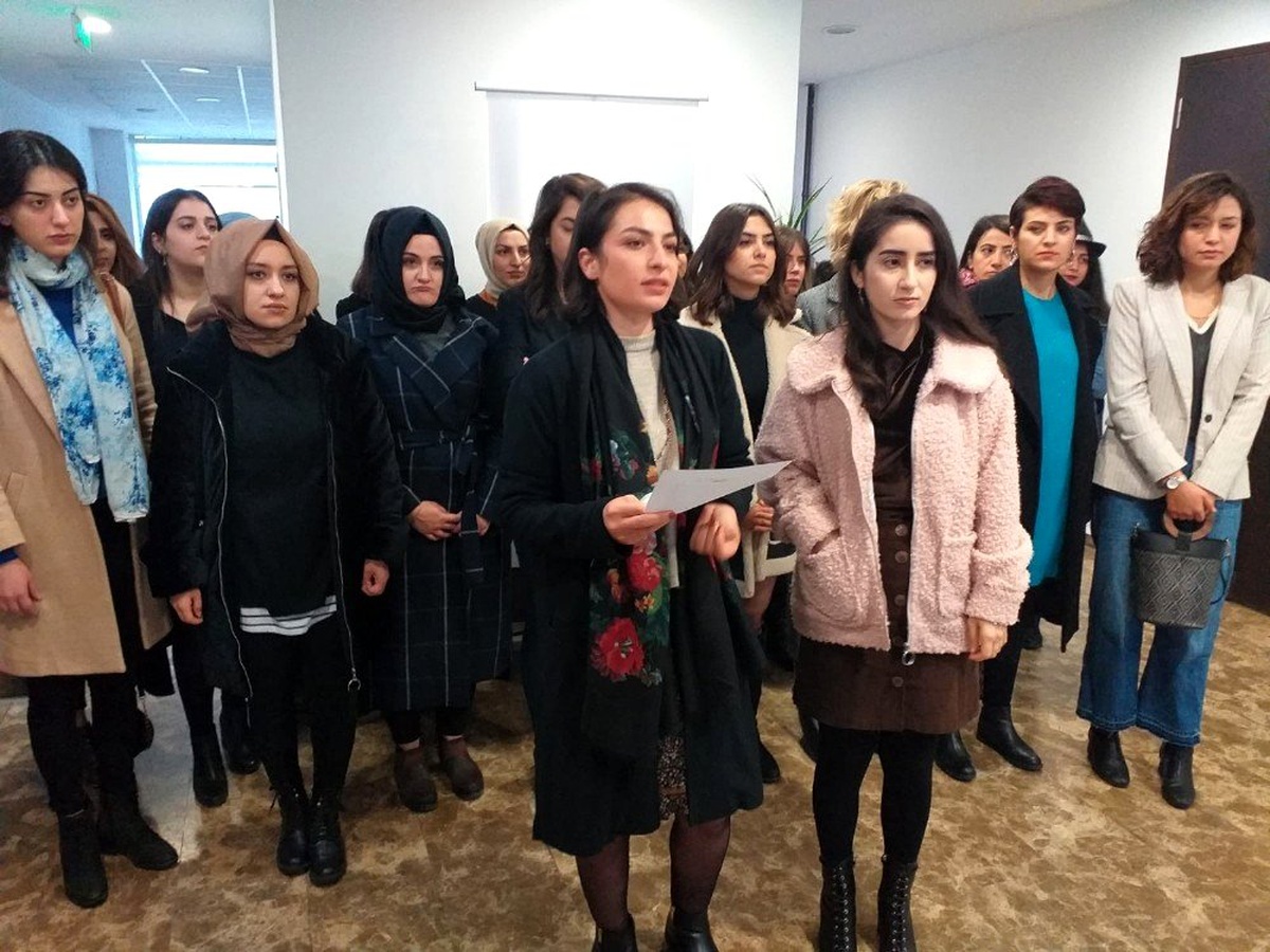 Batman\'da kadın avukata fotoğraflı taciz iddiasına tepki