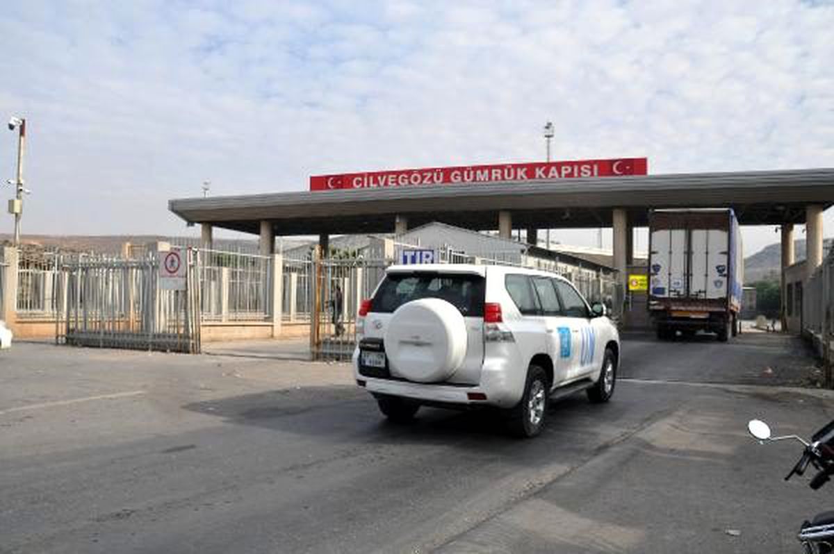 BM\'den İdlib\'e 41 TIR insani yardım