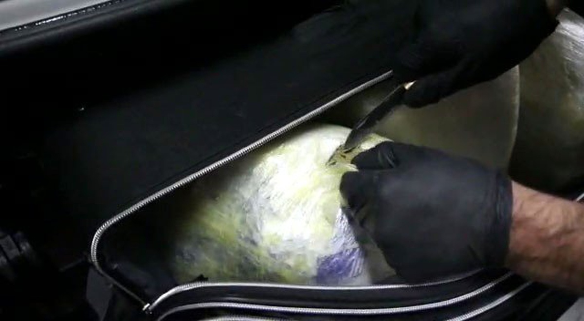Bolu\'da 121 kilo esrarla yakalanan polis tutuklandı