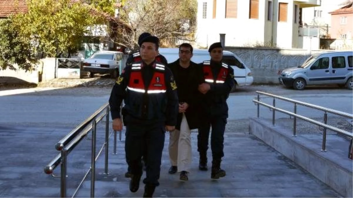 Burdur\'da FETÖ operasyonu: 1 tutuklama