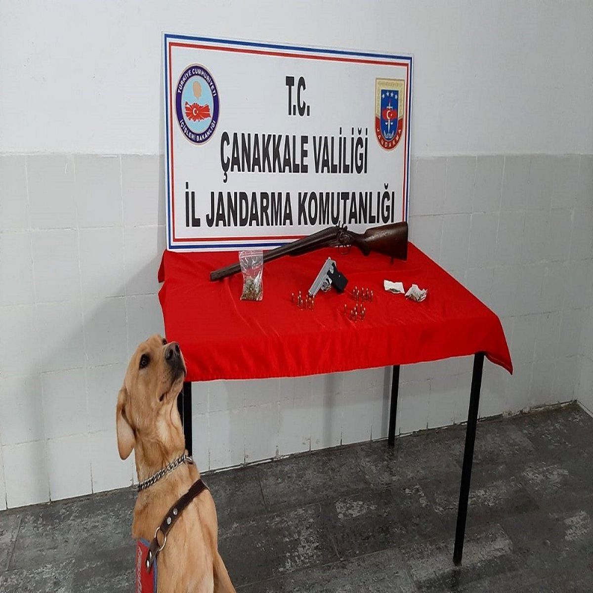 Çanakkale\'de uyuşturucu operasyonu: 2 gözaltı