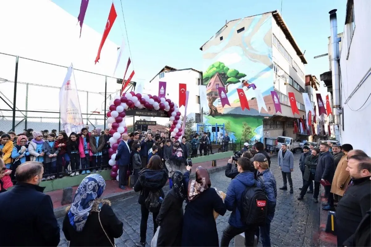 Ceren Özdemir\'in ismi Beyoğlu\'nda parka verildi