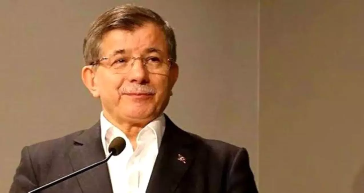 Davutoğlu partisinin kuruluşunu öne çekti, partinin ismi anketten çıkacak