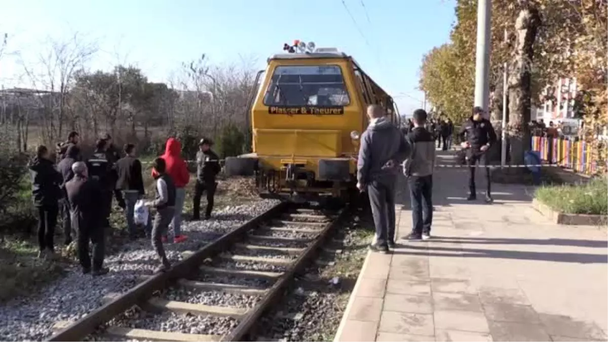 Demir yolu bakım aracının çarptığı kadın öldü