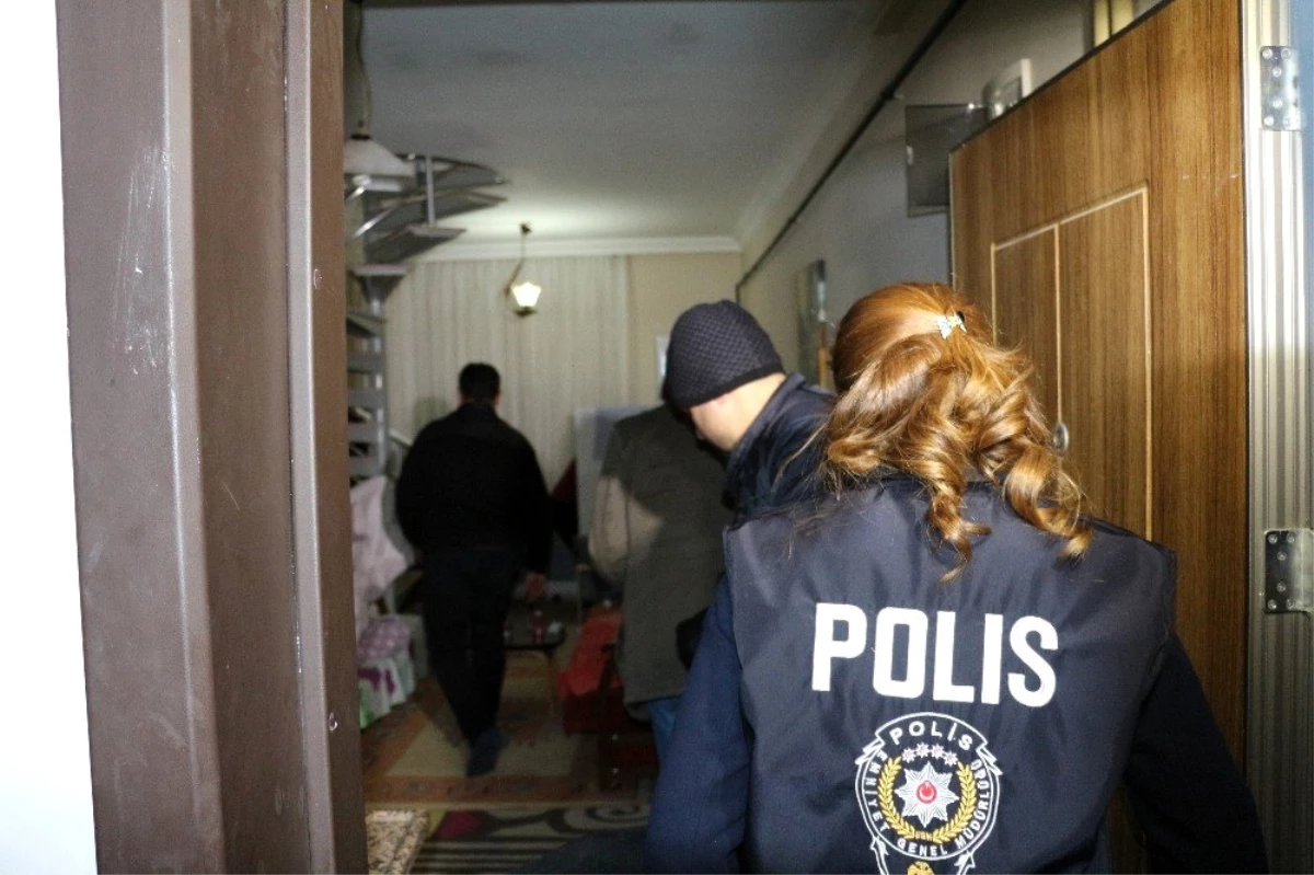 Konya\'da fuhuş operasyonu: 5 gözaltı