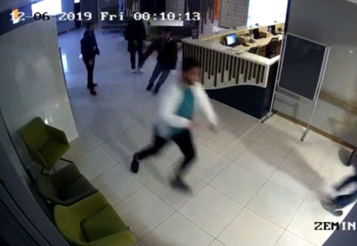 Hastane çalışanı bıçaklı saldırıya uğradı