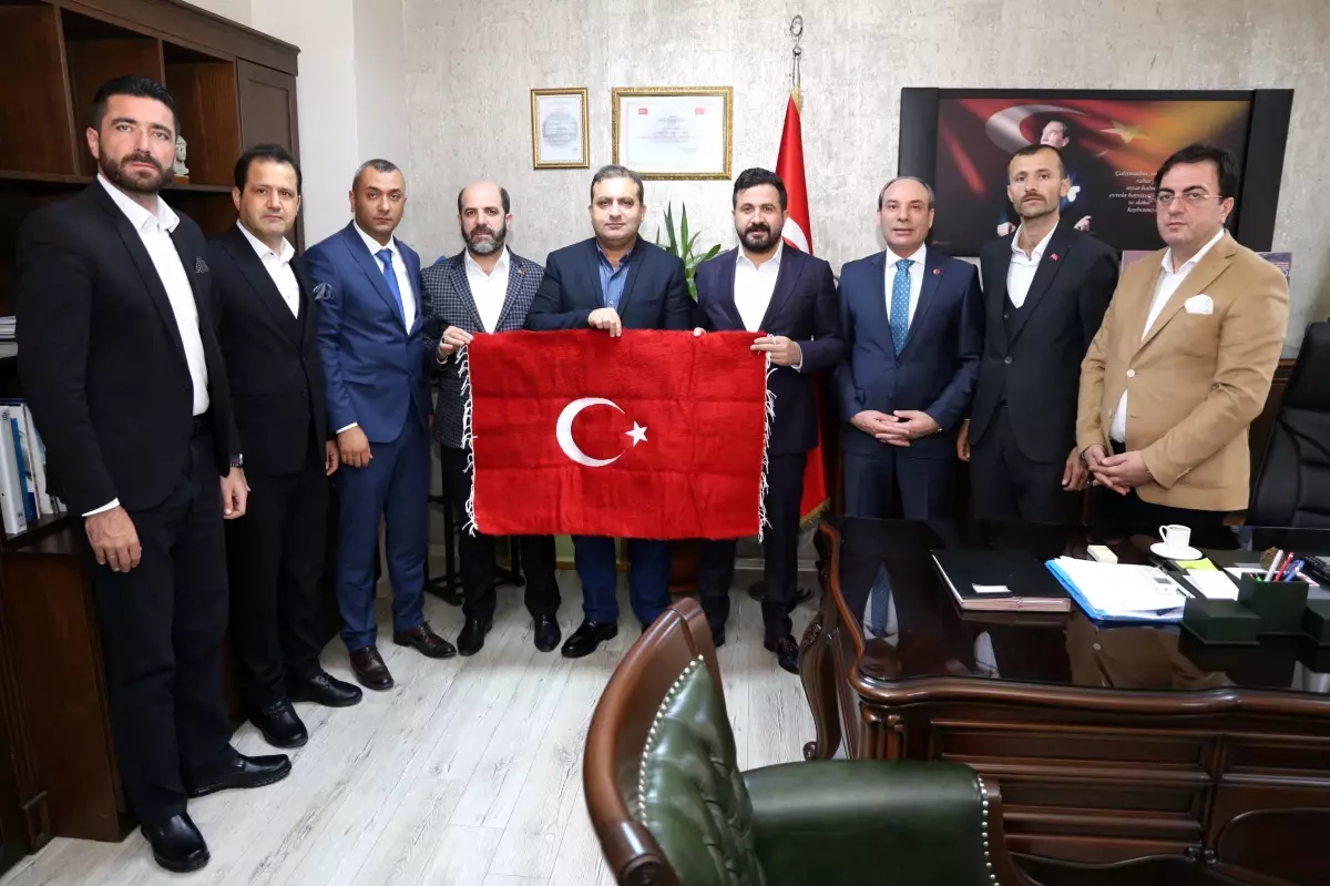 Şehit ve Gazi Derneklerinden Tazearslan\'a ziyaret