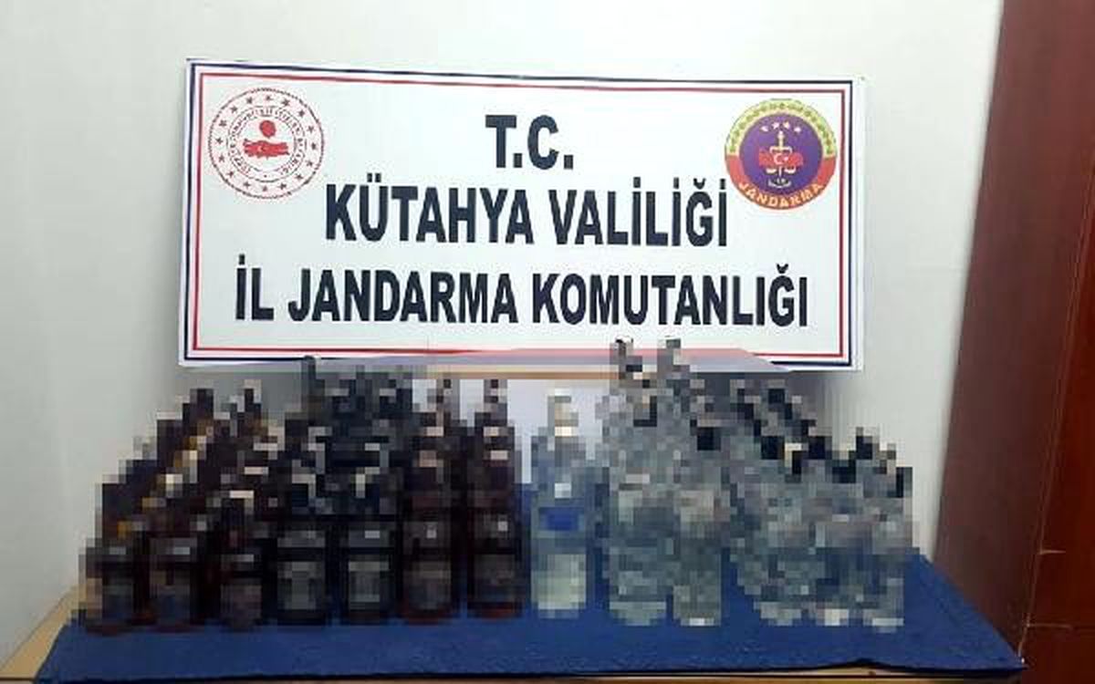 Simav\'da 66 şişe sahte içki ele geçirildi