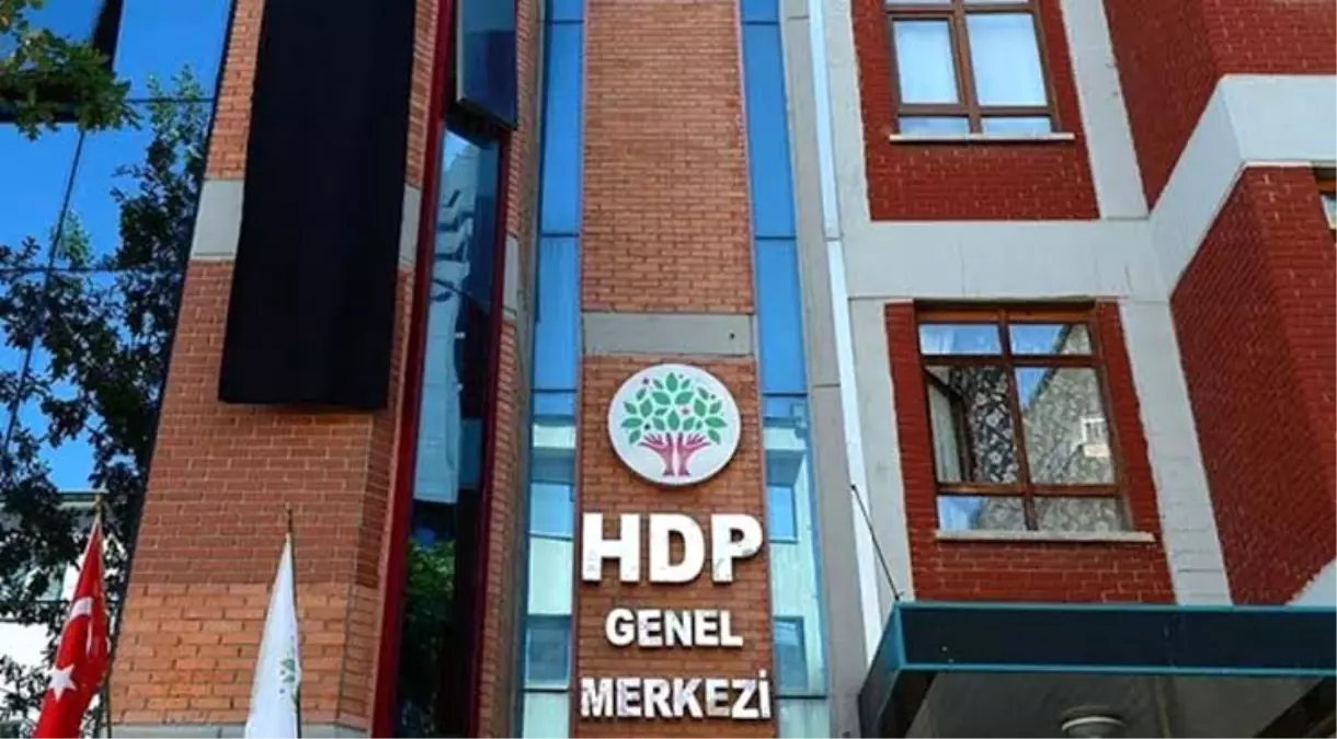 HDP\'nin üç belediye başkanı terör soruşturmasında gözaltına alındı