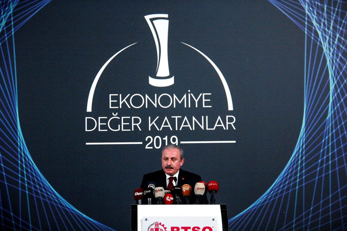 TBMM Başkanı Şentop: "Parçalanmamızı bekleyenler ebediyete kadar bekleyecekler"