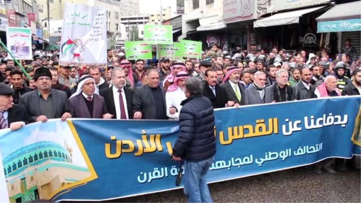 Ürdün\'de İsrail ve ABD\'nin Filistin\'e yönelik ihlalleri protesto edildi