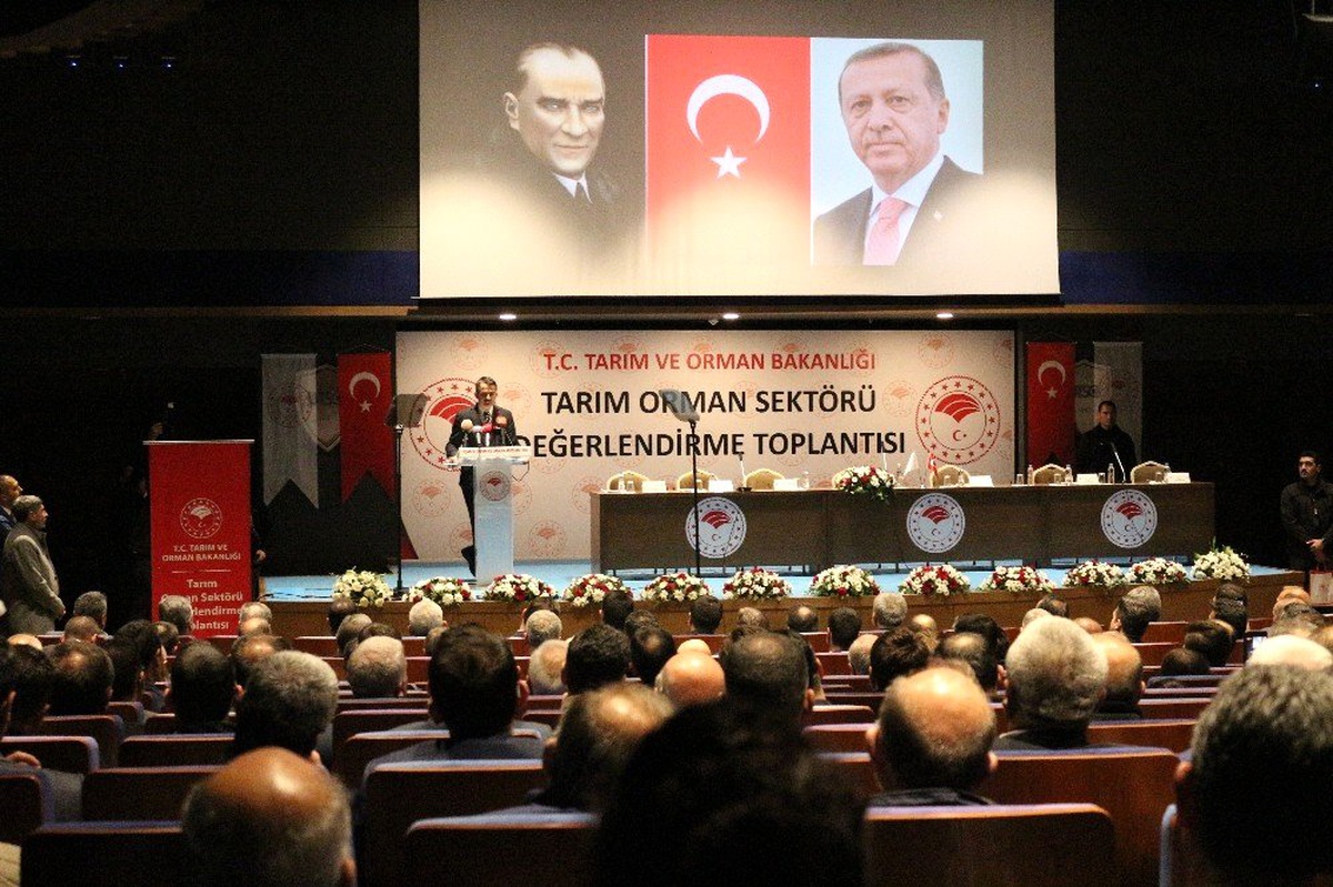 Uşak\'a \'Tarıma dayalı jeotermal enerji ile ısıtmalı sera OSB\' müjdesi