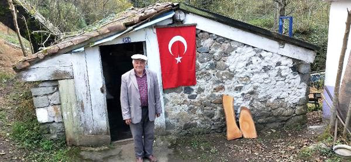 Asırlık değirmen, teknolojiye direniyor