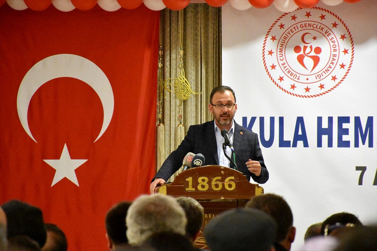 Bakanlar Kasapoğlu, Pekcan ve Turhan Manisa\'da hemşehri buluşmasına katıldı