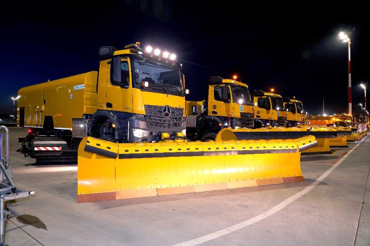 DHMİ Genel Müdürü Keskin, İstanbul Havalimanı\'ndaki kış hazırlıklarını yerinde inceledi